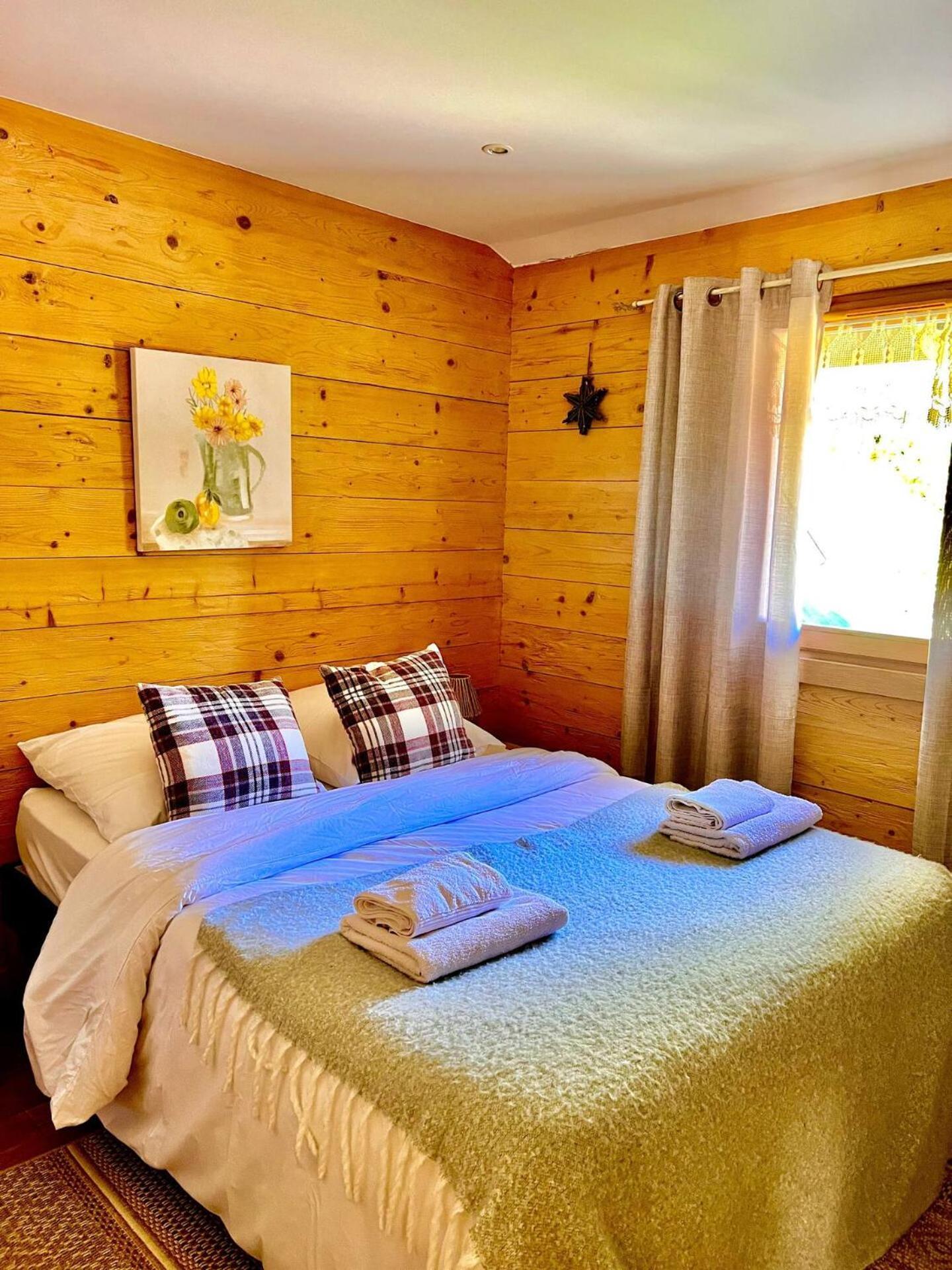 Charming Family Chalet For 8 People, With Private Hot Tub Les Clefs Exteriör bild