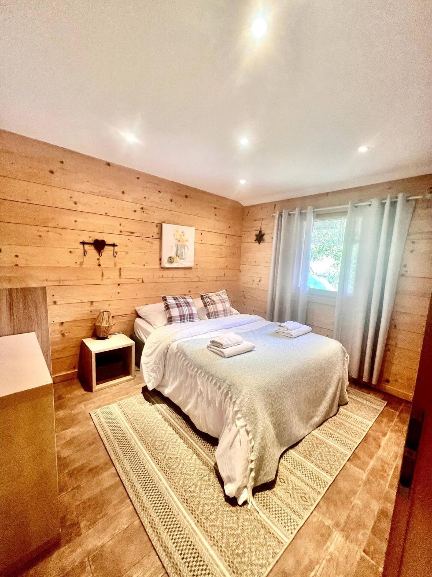 Charming Family Chalet For 8 People, With Private Hot Tub Les Clefs Exteriör bild