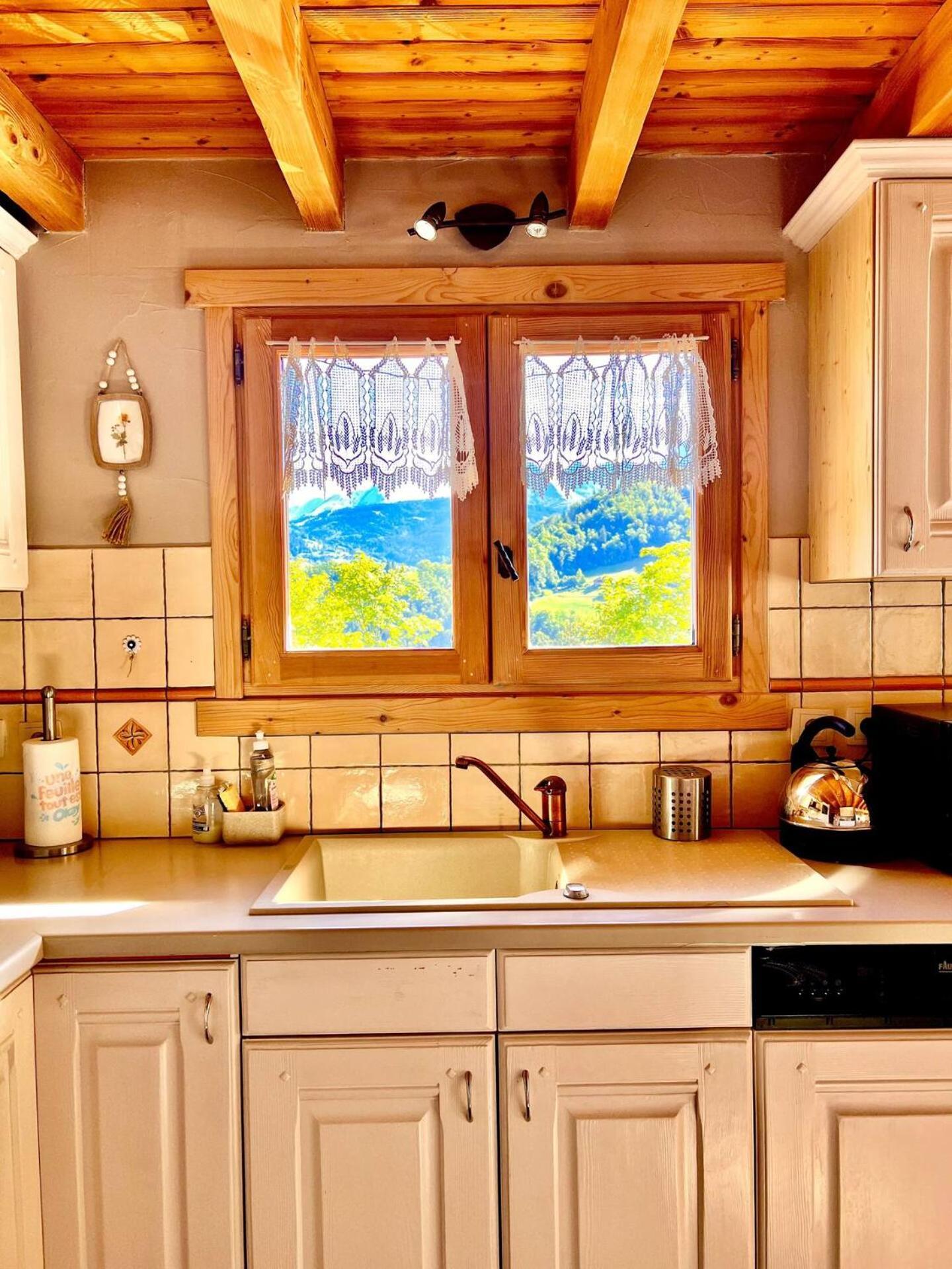Charming Family Chalet For 8 People, With Private Hot Tub Les Clefs Exteriör bild