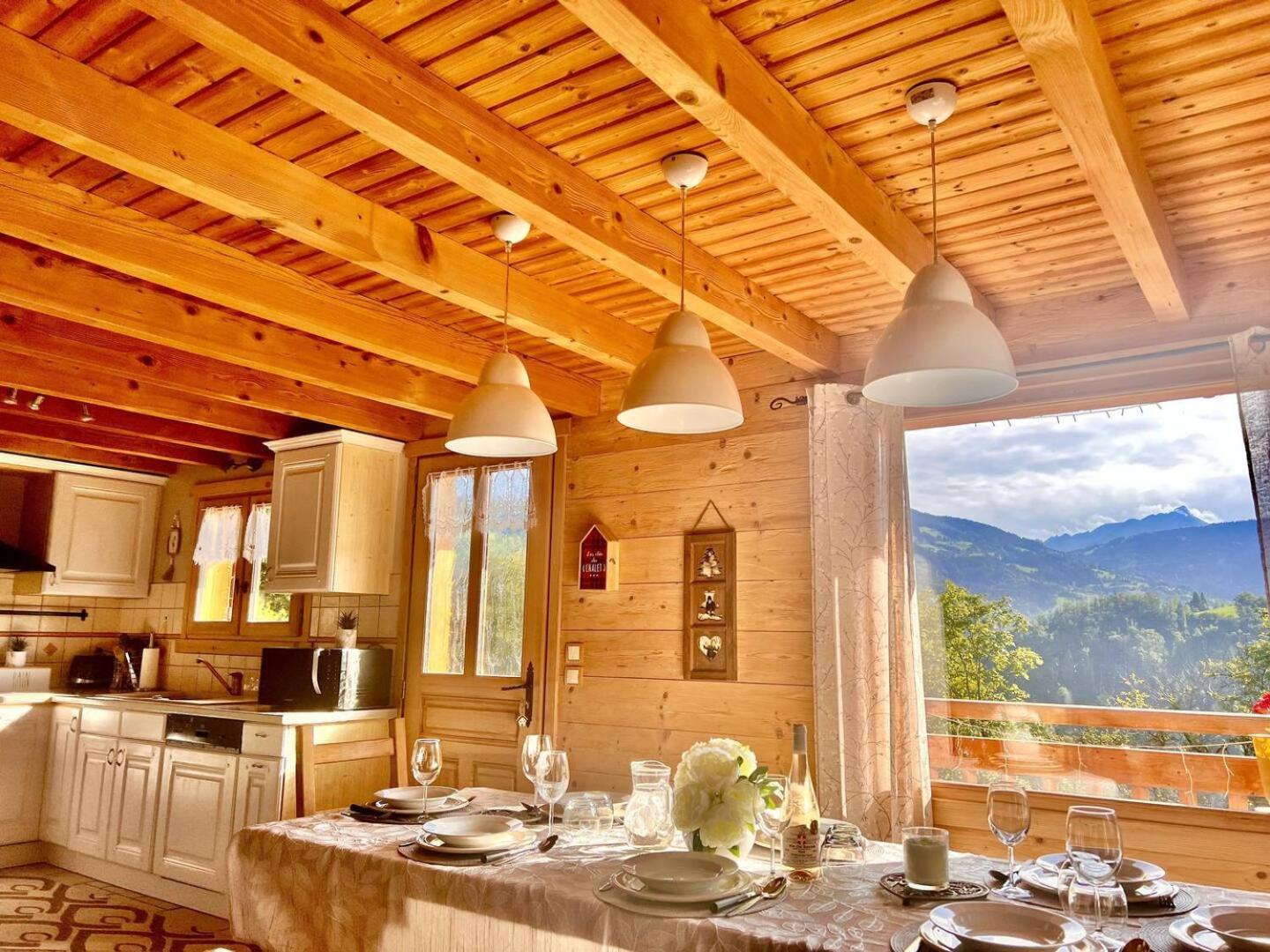 Charming Family Chalet For 8 People, With Private Hot Tub Les Clefs Exteriör bild