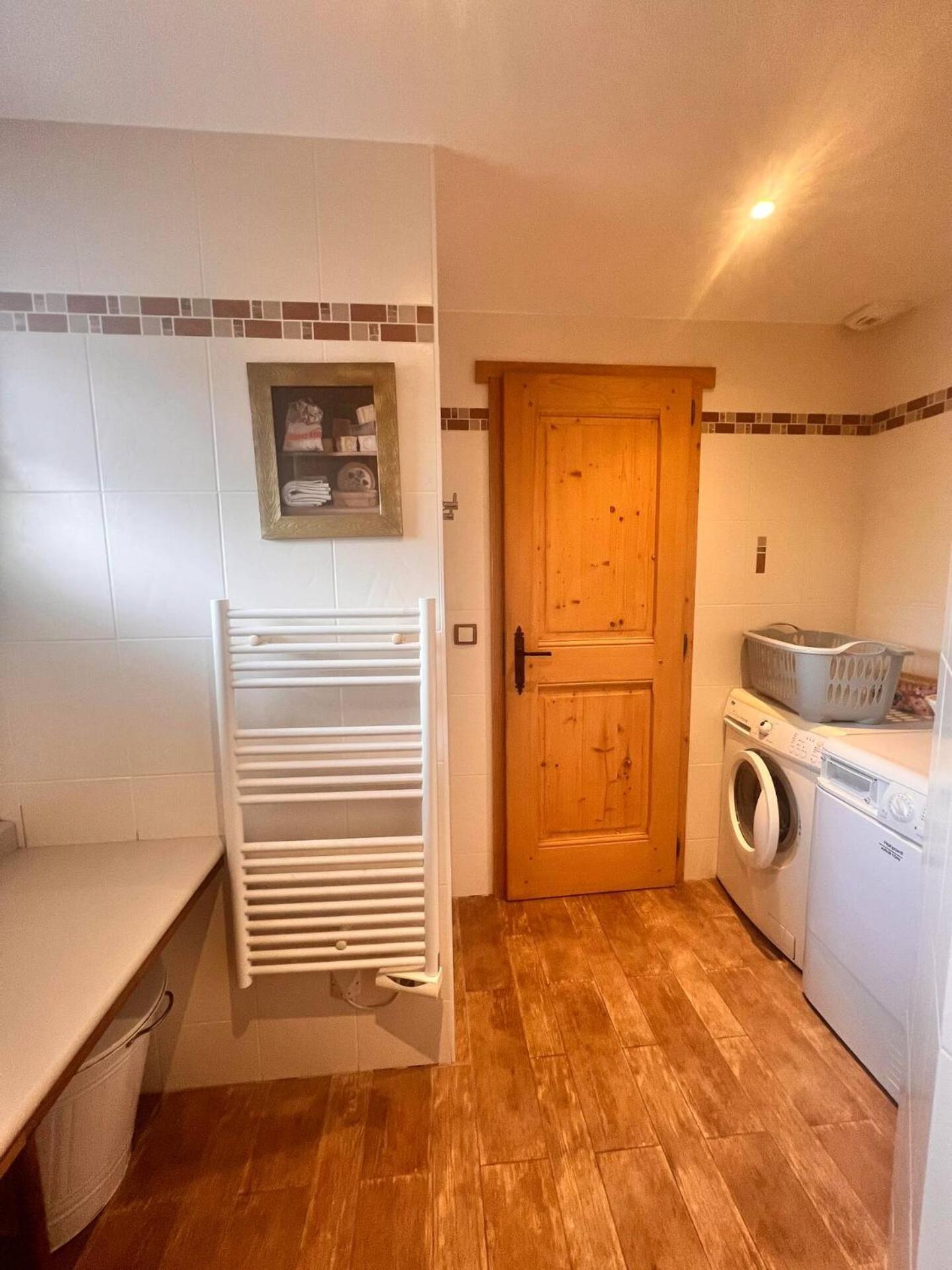Charming Family Chalet For 8 People, With Private Hot Tub Les Clefs Exteriör bild